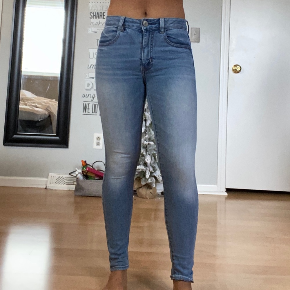 high waisted / high rise american eagle jeans